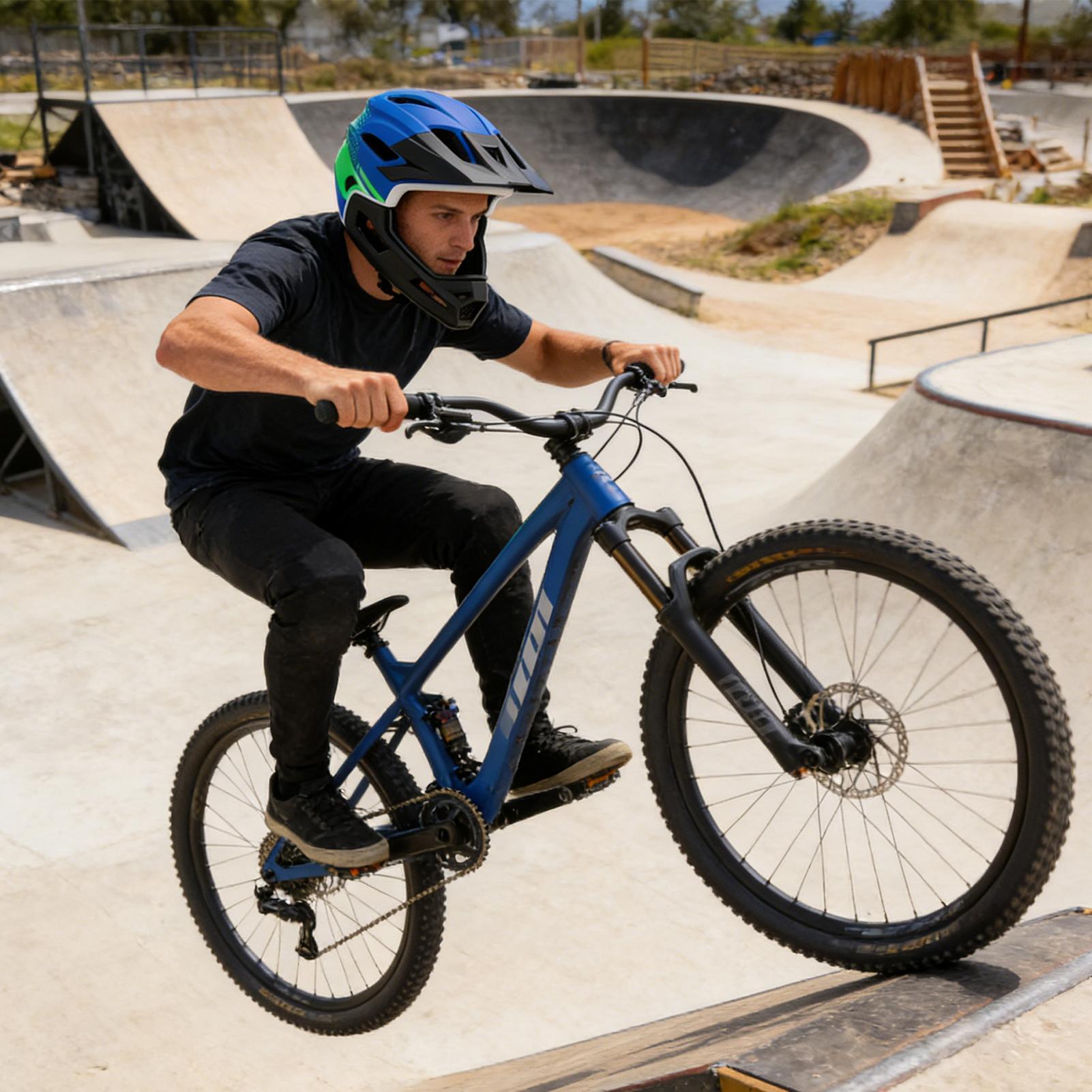 Casque de vélo intégral, Prote - Mountain Biking Helmet Full Face avis et prix